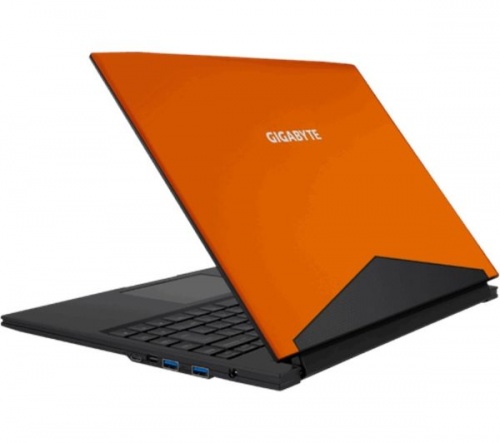 GIGABYTE Aero 14 V7 CF20 Gaming Laptop - Orange & Black - Intel i7-7700HQ 16GB RAM 512GB SSD GTX 1060 - Win 10